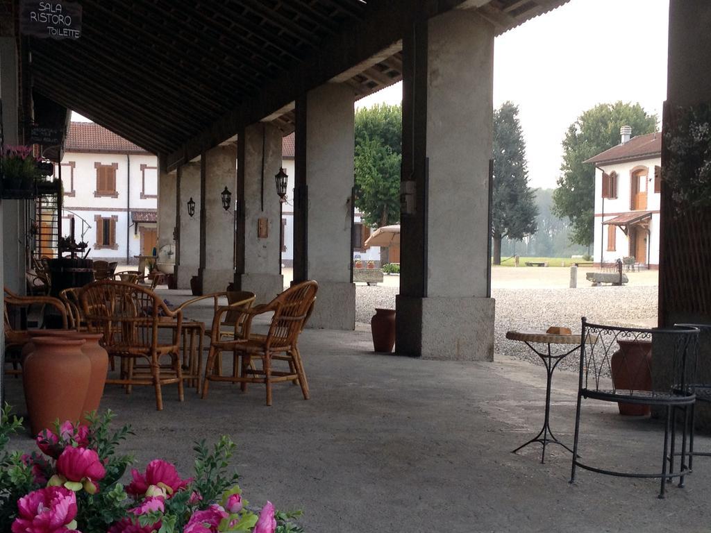 Bed And Breakfast Azienda Agricola Cascina Salazzara Magenta Ngoại thất bức ảnh
